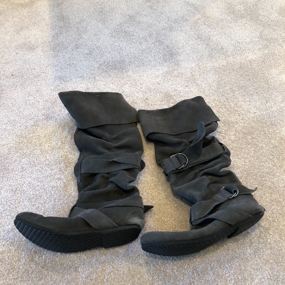 Steve Madden Grey Suede Slouchy Boots Size 6